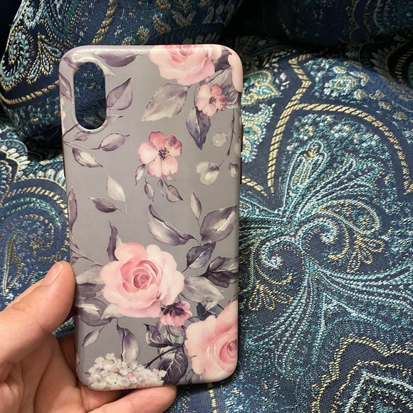 Phone cases - Picture 5 of 9